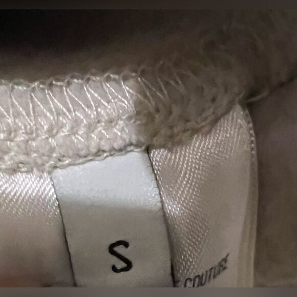 BALENCIAGA
Women's Balenciaga Paris Fashion Week Oversize Sweatshirt Sz S - Picture 12 of 14